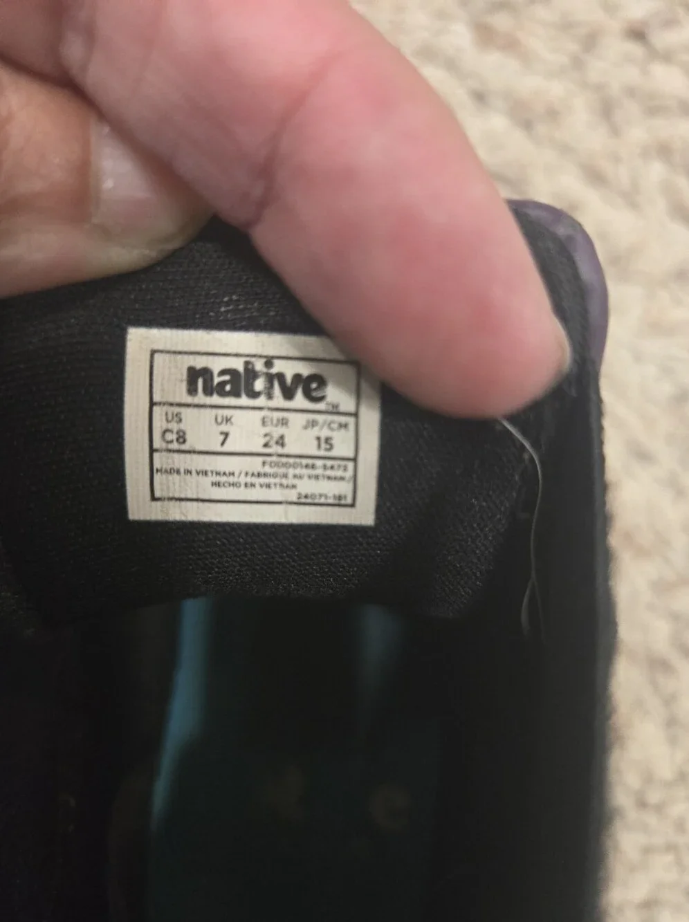 Native Kids Chelsea Boots in Plum and Black Size 8